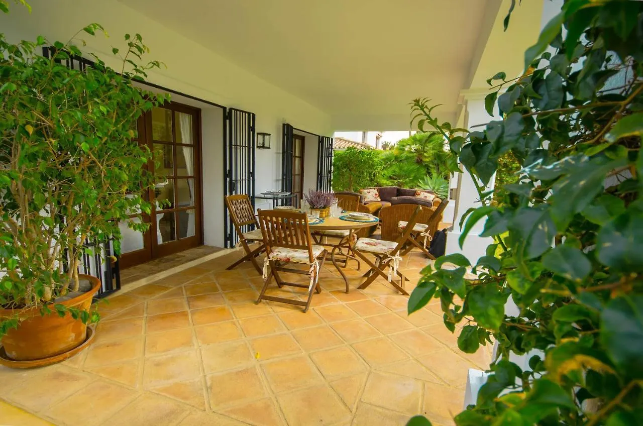 Villa Del Mar- Private Swimming Pool Next To The Beach Estepona 0*,