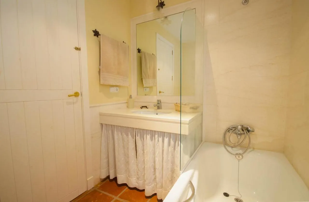 Villa Del Mar- Private Swimming Pool Next To The Beach Estepona