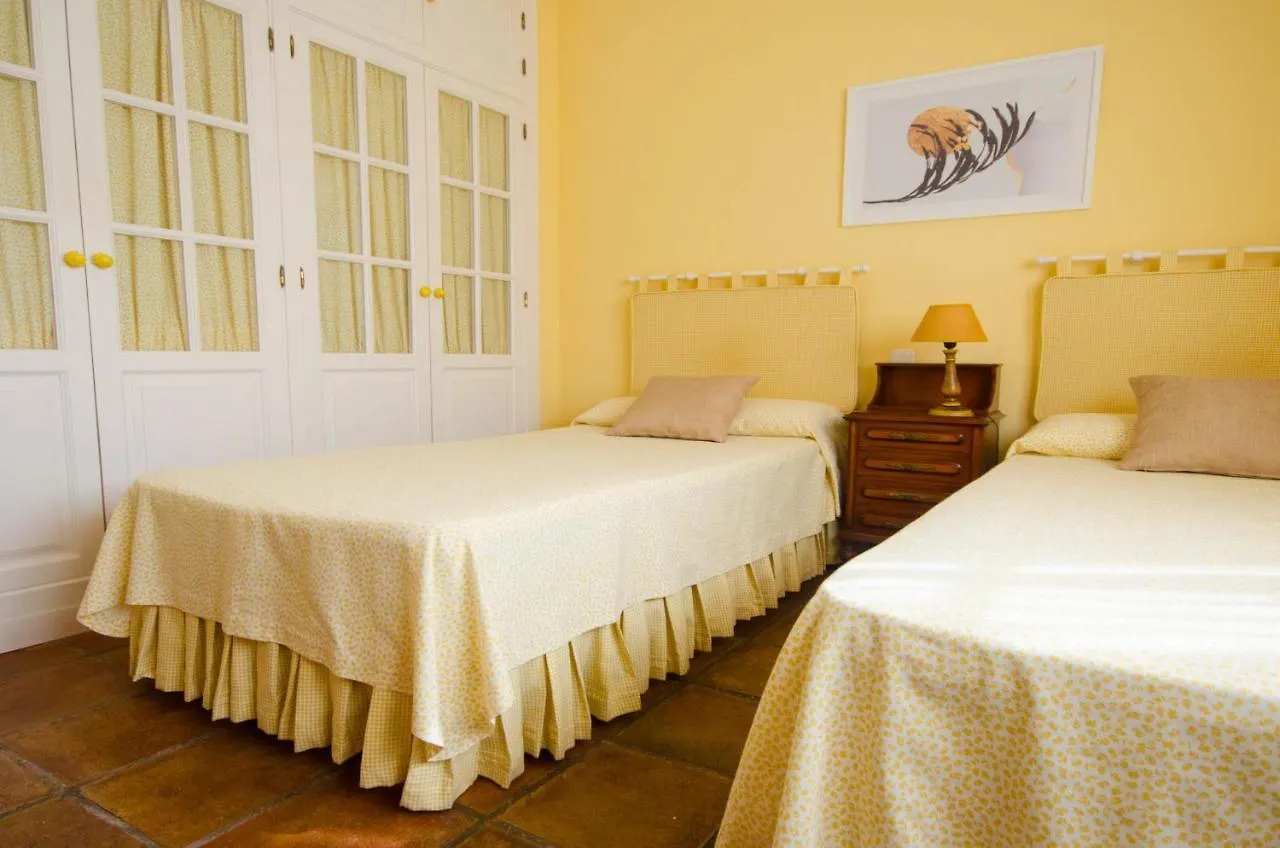 Villa Del Mar- Private Swimming Pool Next To The Beach Estepona 0*,  Spain