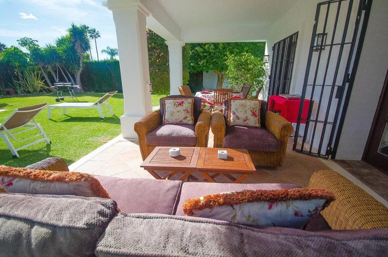 Villa Del Mar- Private Swimming Pool Next To The Beach Estepona 0*,  Spain