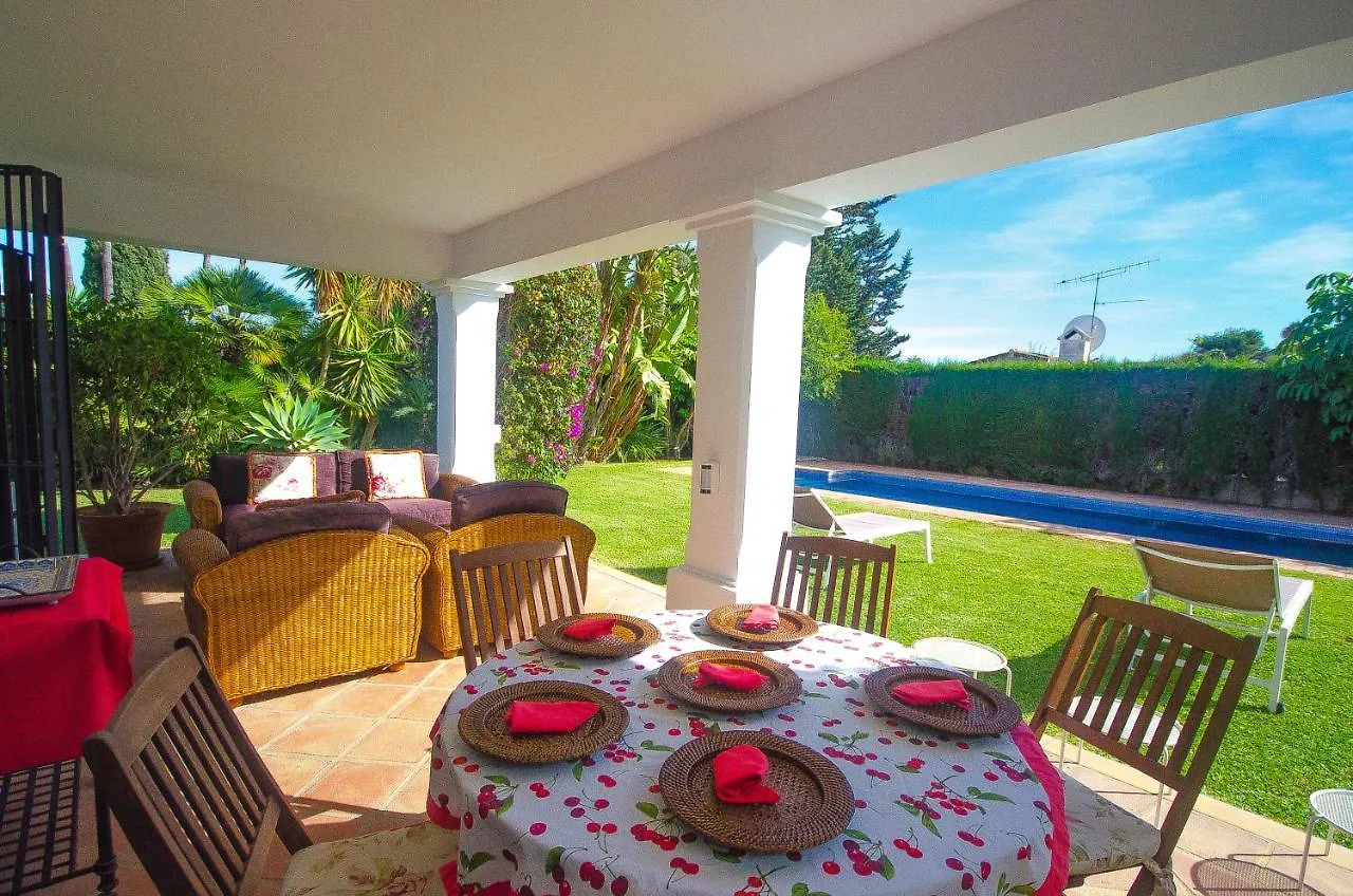 Villa Del Mar- Private Swimming Pool Next To The Beach Estepona